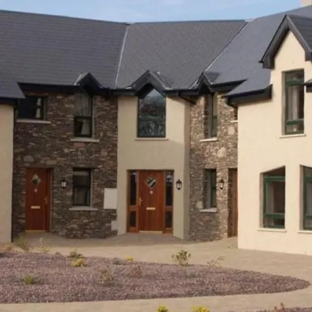12 Dingle Manor, Stunning 3-bed House Holiday home *