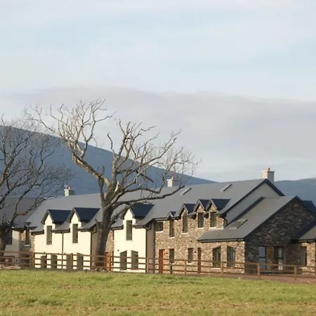 Holiday home 12 Dingle Manor, Stunning 3-bed House Emlagh East